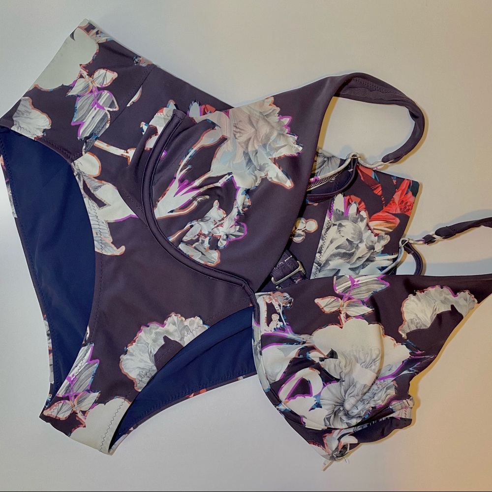 Athleta bikini, size M